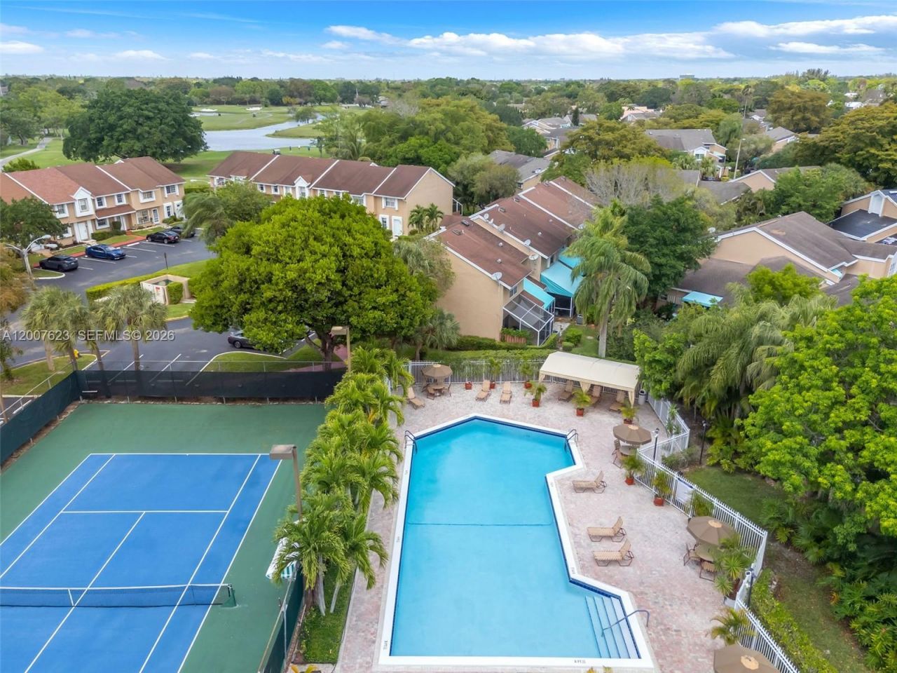 7059 Woodmont Way , Tamarac, FL 33321 Photo