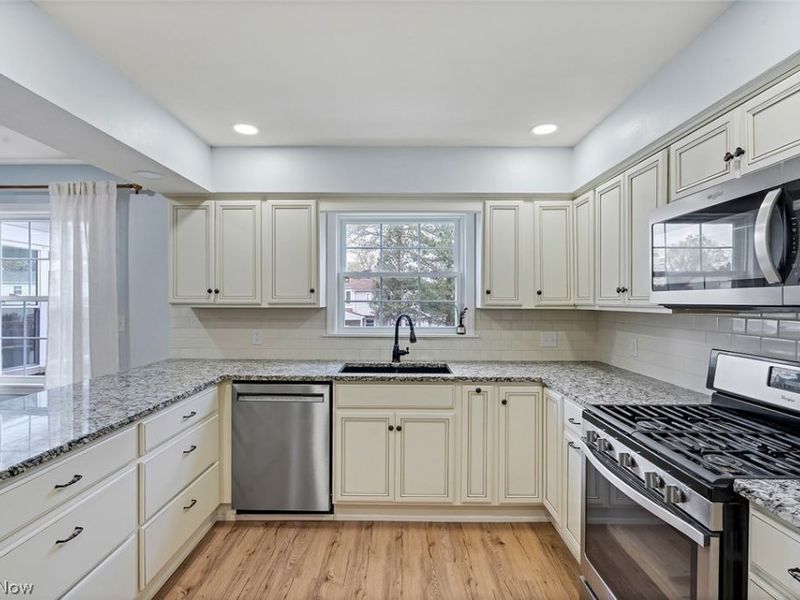 4220 Nottingham Avenue, Austintown, OH 44511 Photo 20