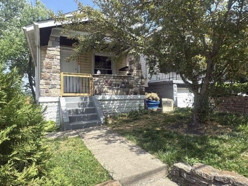 2444 Warren Street, Covington, KY 41014 Photo 2