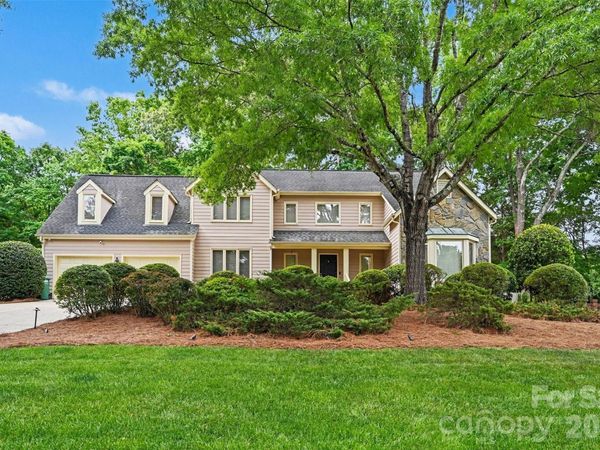 212 Rose Arbor Lane, Matthews, NC 28105
