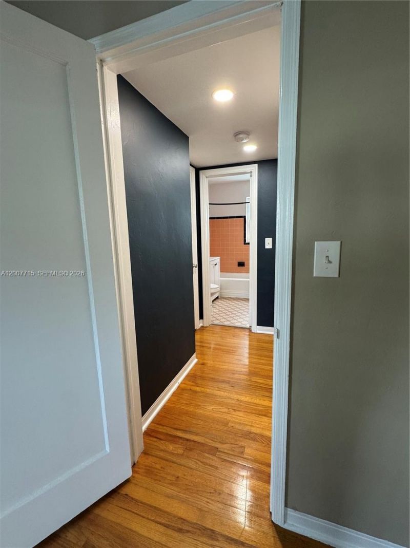 725 NE 91st St, Unit 1D, Miami Shores, FL 33138 Photo