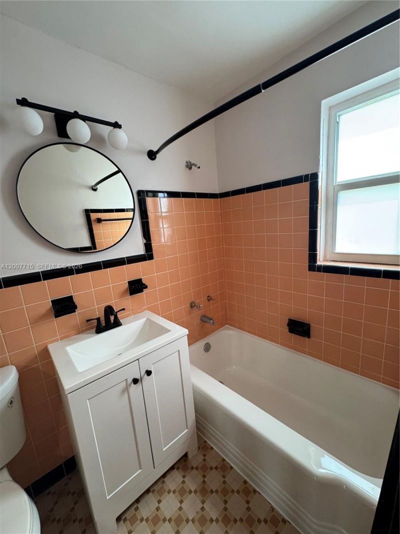 725 NE 91st St, Unit 1D, Miami Shores, FL 33138 Photo