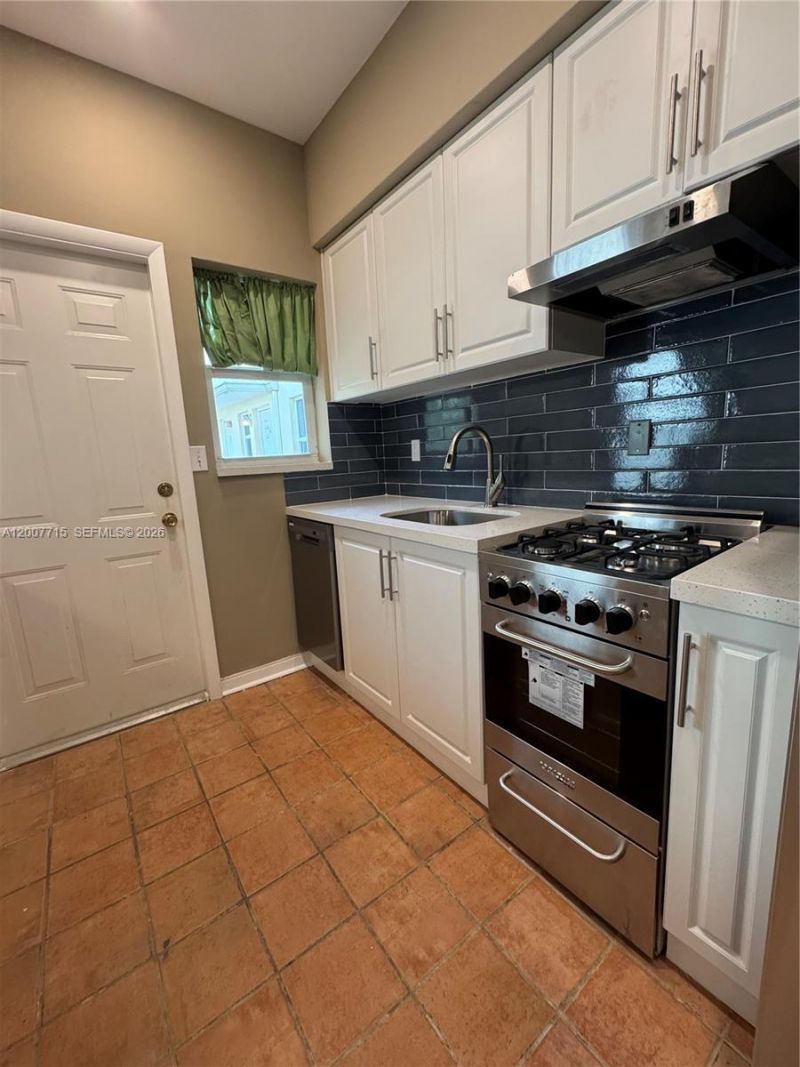 725 NE 91st St, Unit 1D, Miami Shores, FL 33138 Photo