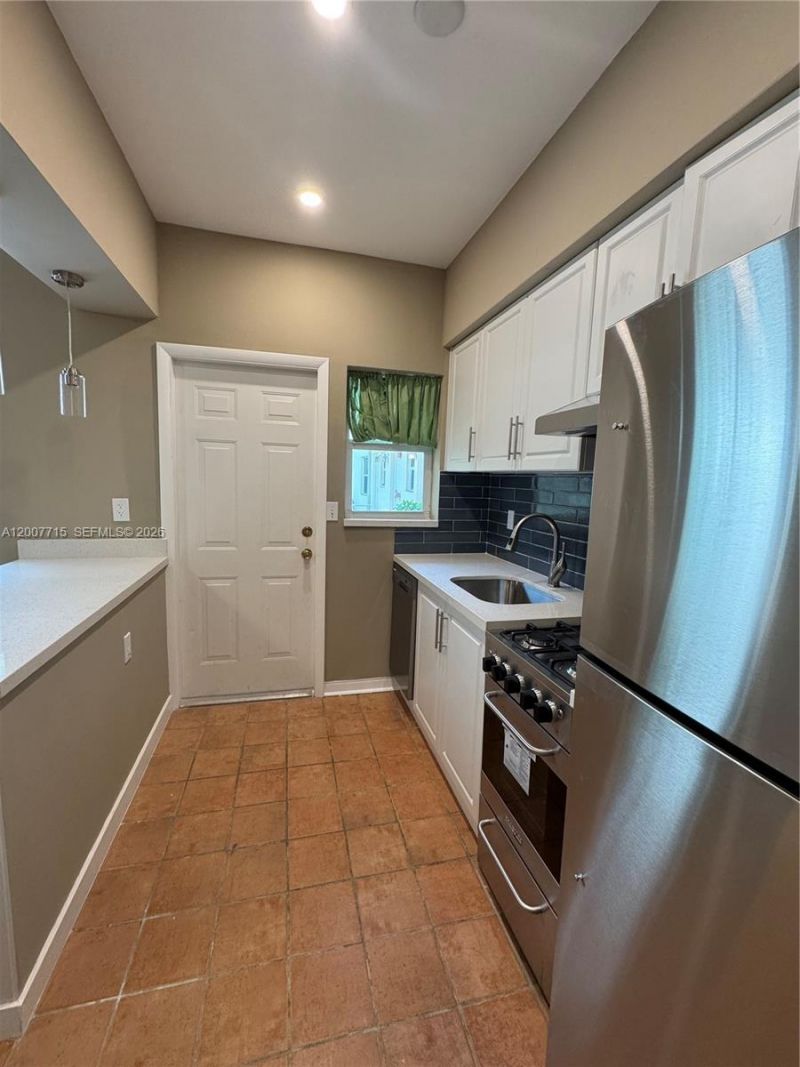 725 NE 91st St, Unit 1D, Miami Shores, FL 33138 Photo