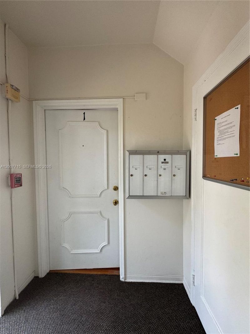 725 NE 91st St, Unit 1D, Miami Shores, FL 33138 Photo