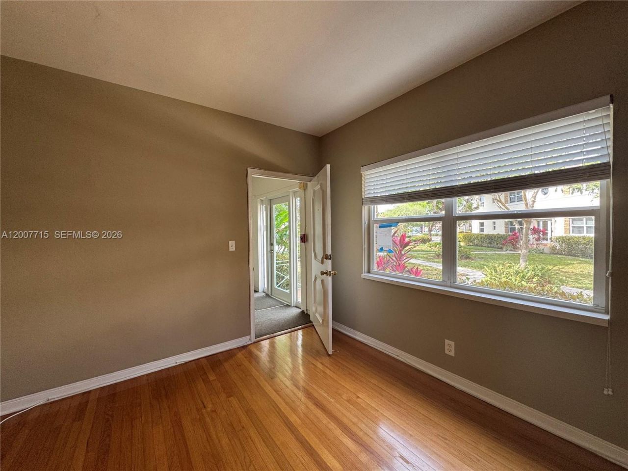 725 NE 91st St, Unit 1D, Miami Shores, FL 33138 Photo