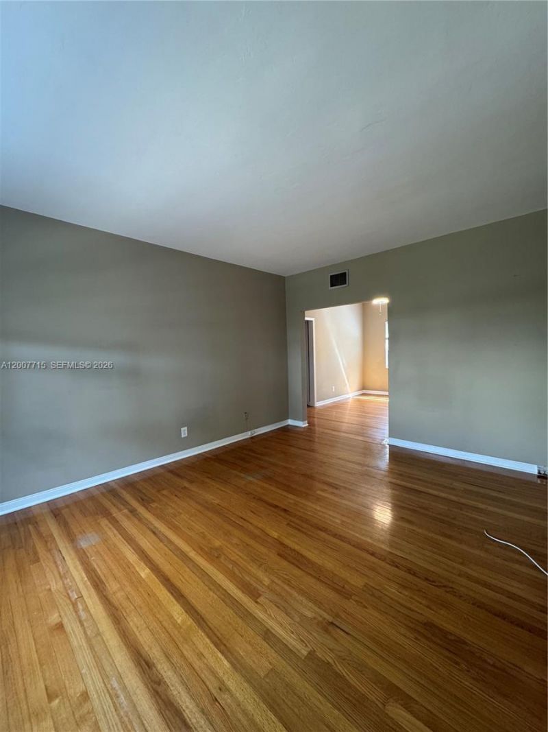 725 NE 91st St, Unit 1D, Miami Shores, FL 33138 Photo