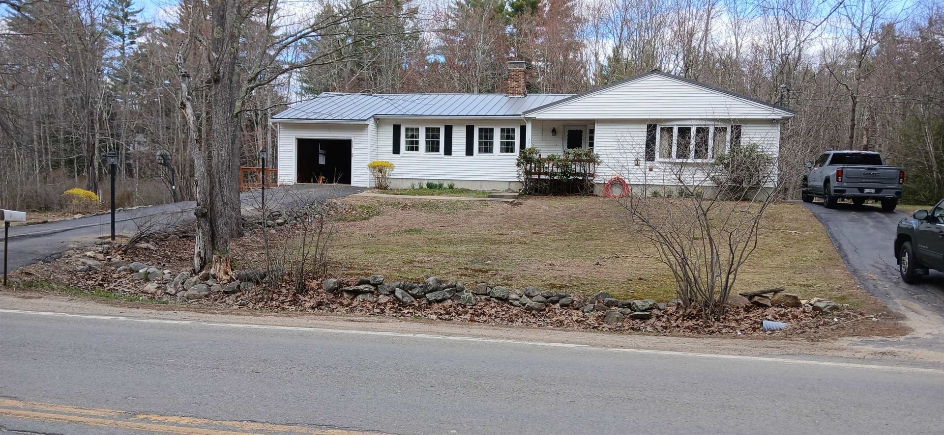 335 Chestnut Hill Road, Farmington, NH 03835 Main Photo