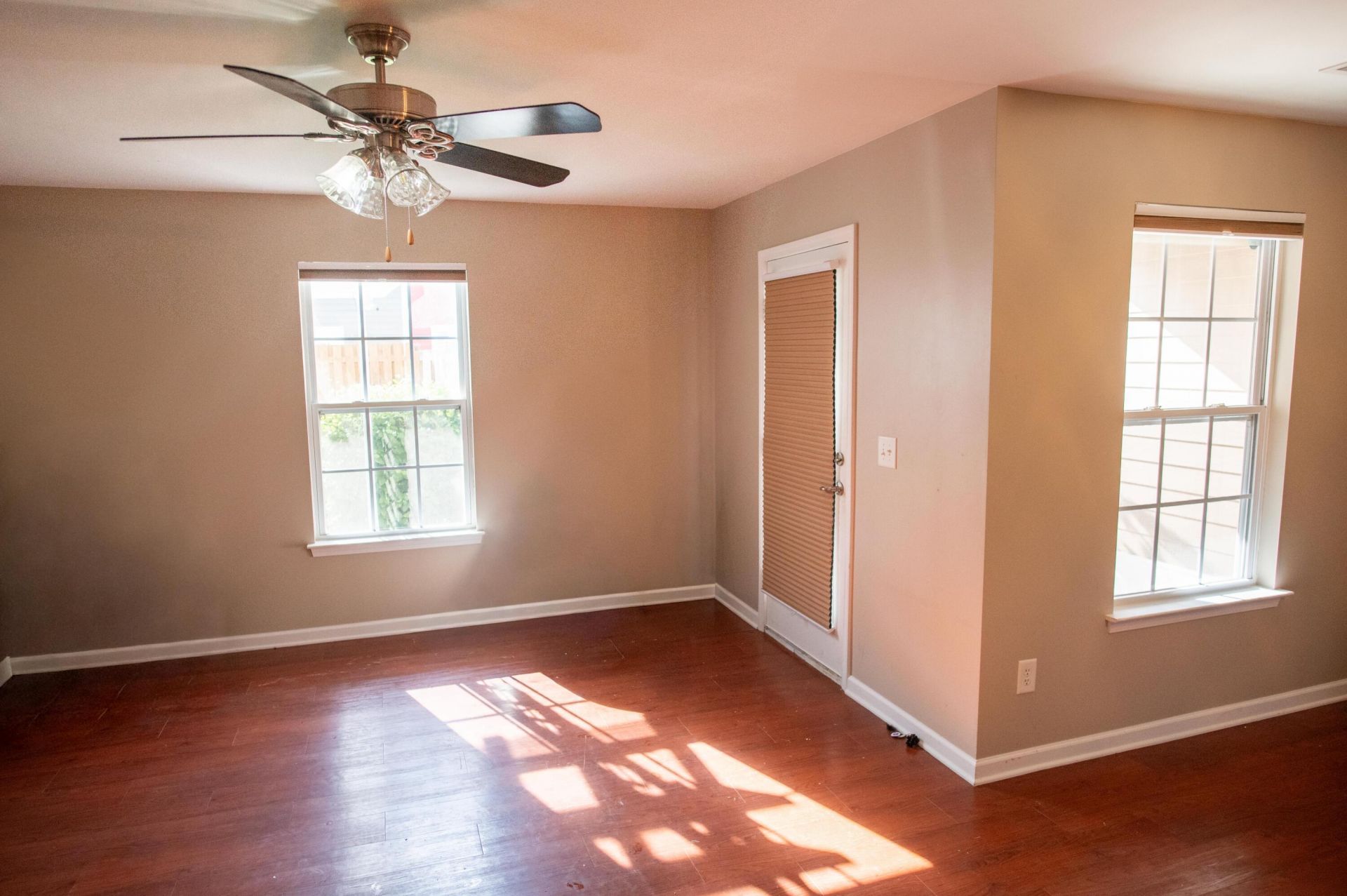 9038 Parlor Drive Photo 28