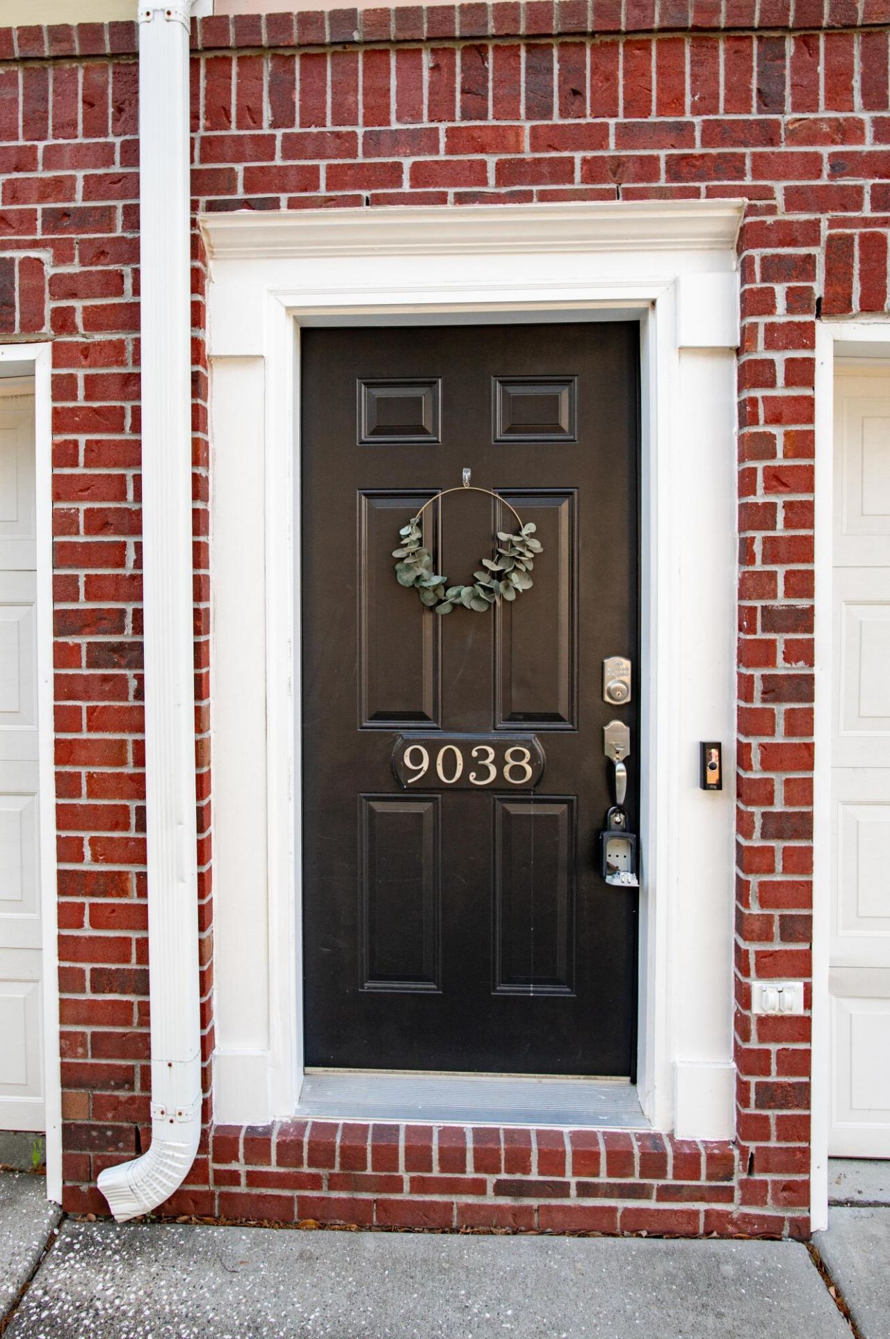 9038 Parlor Drive Photo 4