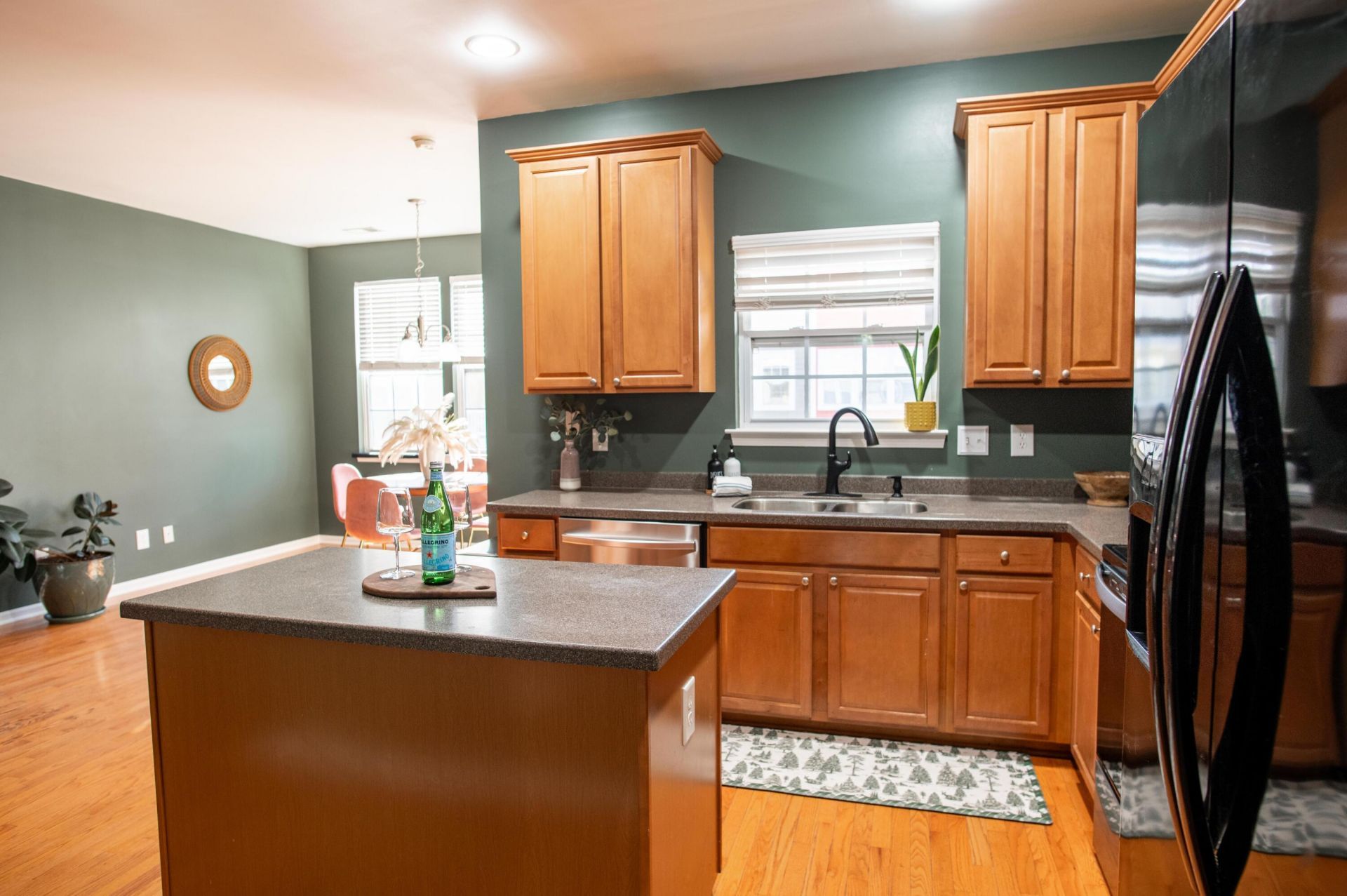 9038 Parlor Drive Photo 8