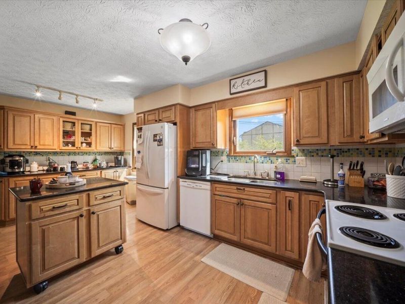 3252 Noreen Drive, Columbus, OH 43221 Photo 15