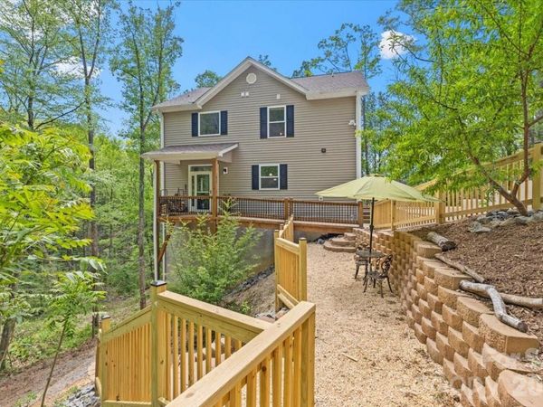 65 Leisure Lane, Swannanoa, NC 28778