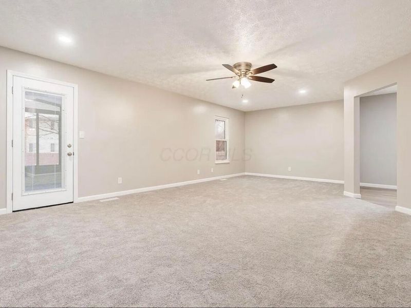 5683 Morningstar Drive , Galloway, OH 43119 Photo 10