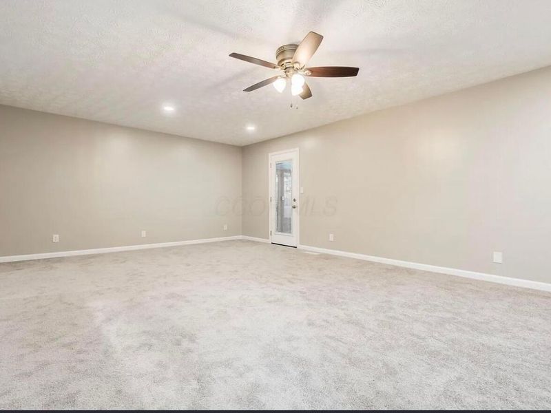 5683 Morningstar Drive , Galloway, OH 43119 Photo 5