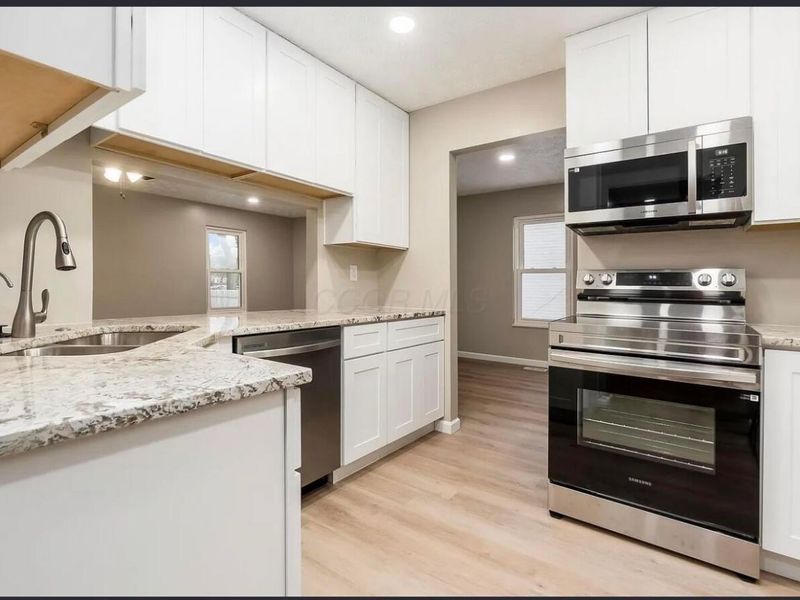 5683 Morningstar Drive , Galloway, OH 43119 Photo 7