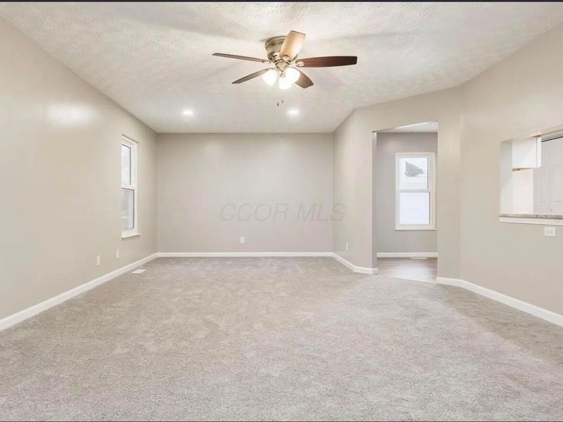 5683 Morningstar Drive , Galloway, OH 43119 Photo 9