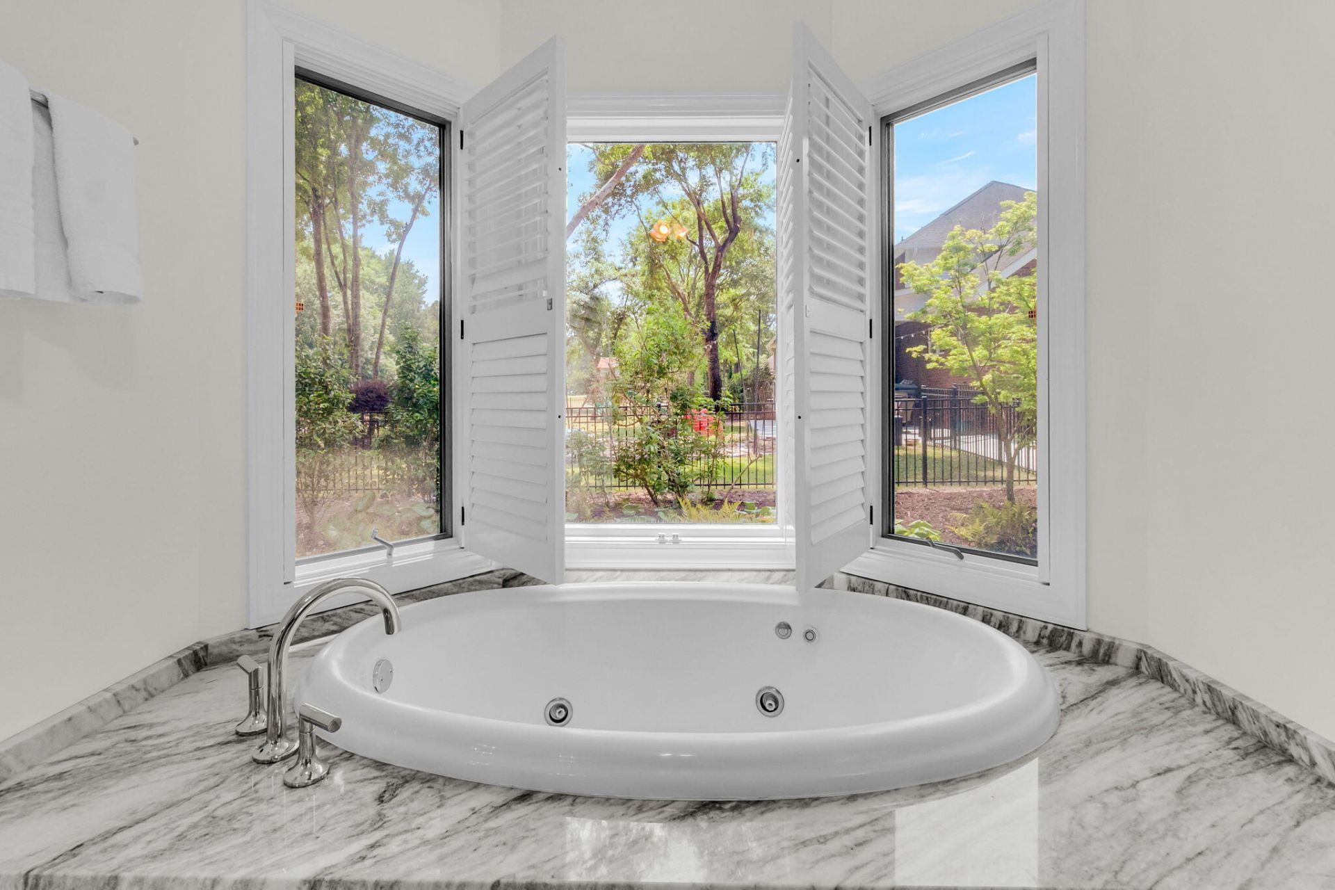 4408 Club Course Drive Photo 36