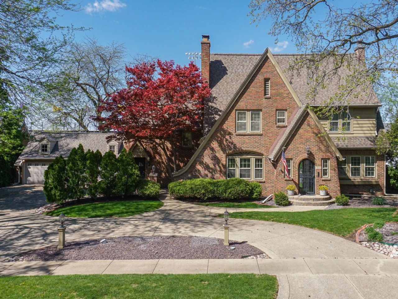 1202 Elmwood Road, Bloomington, IL 61701