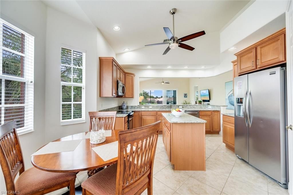6442 Legacy Cir, Unit 203, Naples, FL 34113 Photo