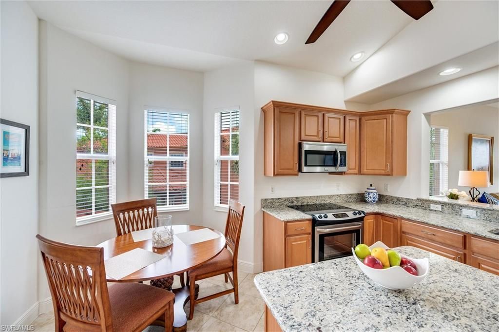 6442 Legacy Cir, Unit 203, Naples, FL 34113 Photo