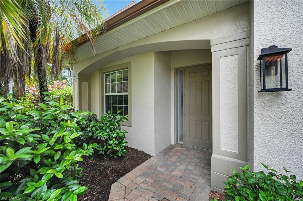 6442 Legacy Cir, Unit 203, Naples, FL 34113 Photo