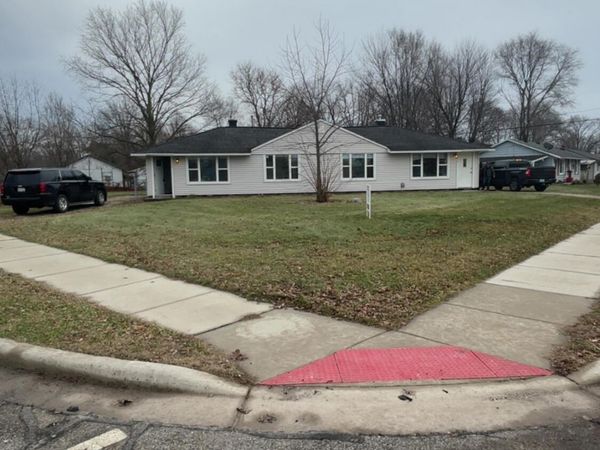 121-123 Parkview Avenue, La Porte, IN 46350