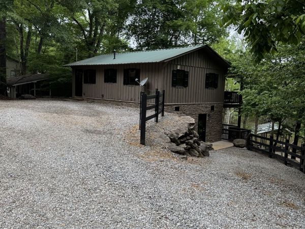 165 Dollar Road, Hamilton, GA 31811