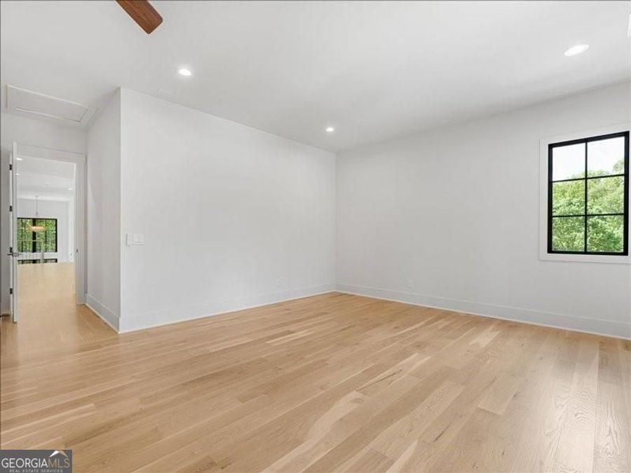 Property Image 92