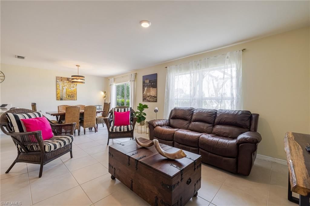 1607 NE 35th Ln, Cape Coral, FL 33909 Photo