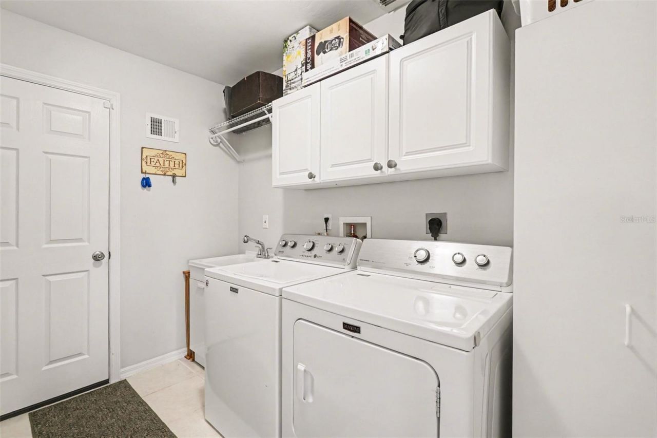 3775 NE 14th Place, Cape Coral, FL 33909 Photo