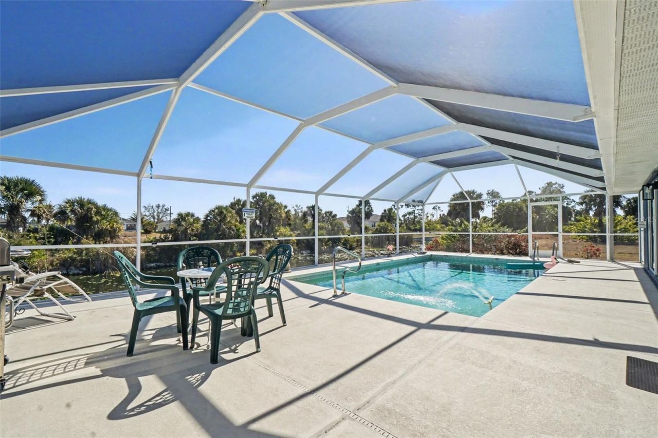 3775 NE 14th Place, Cape Coral, FL 33909 Photo
