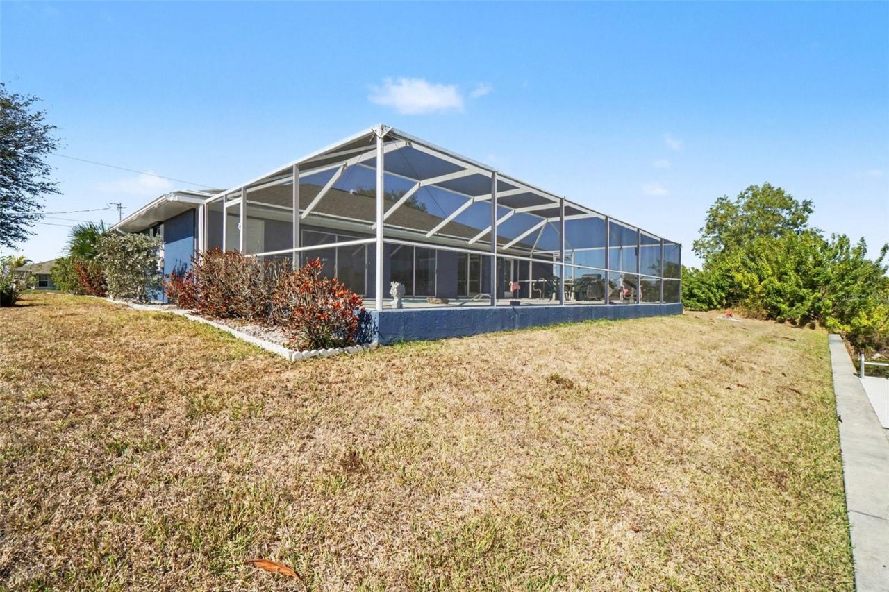 3775 NE 14th Place, Cape Coral, FL 33909 Photo