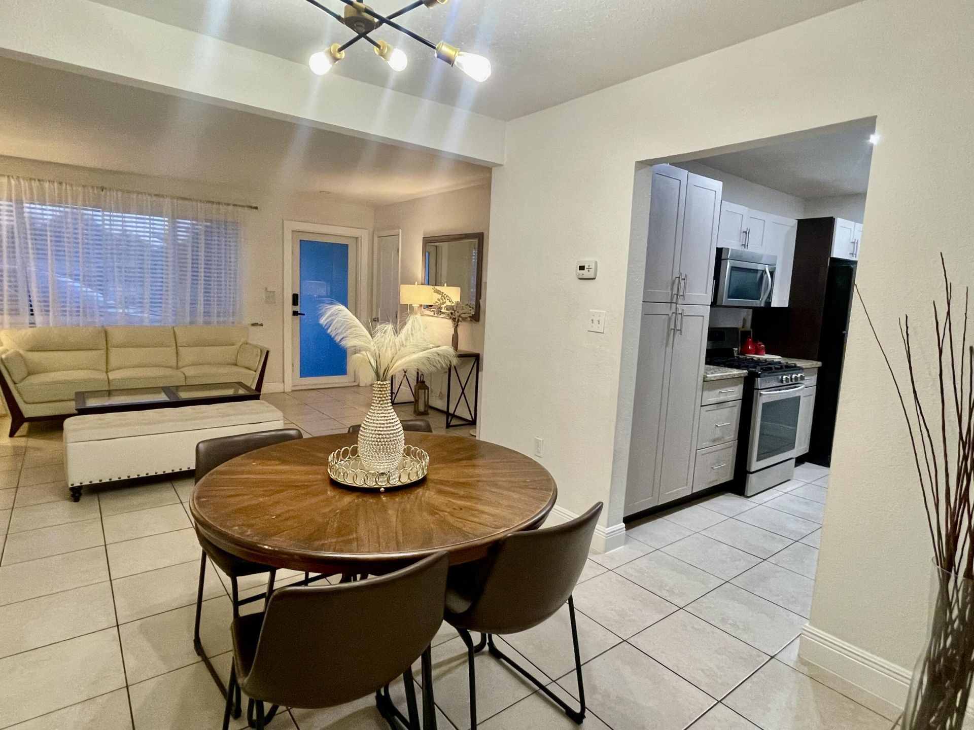 7661 Farragut Street, Hollywood, FL 33024 Photo