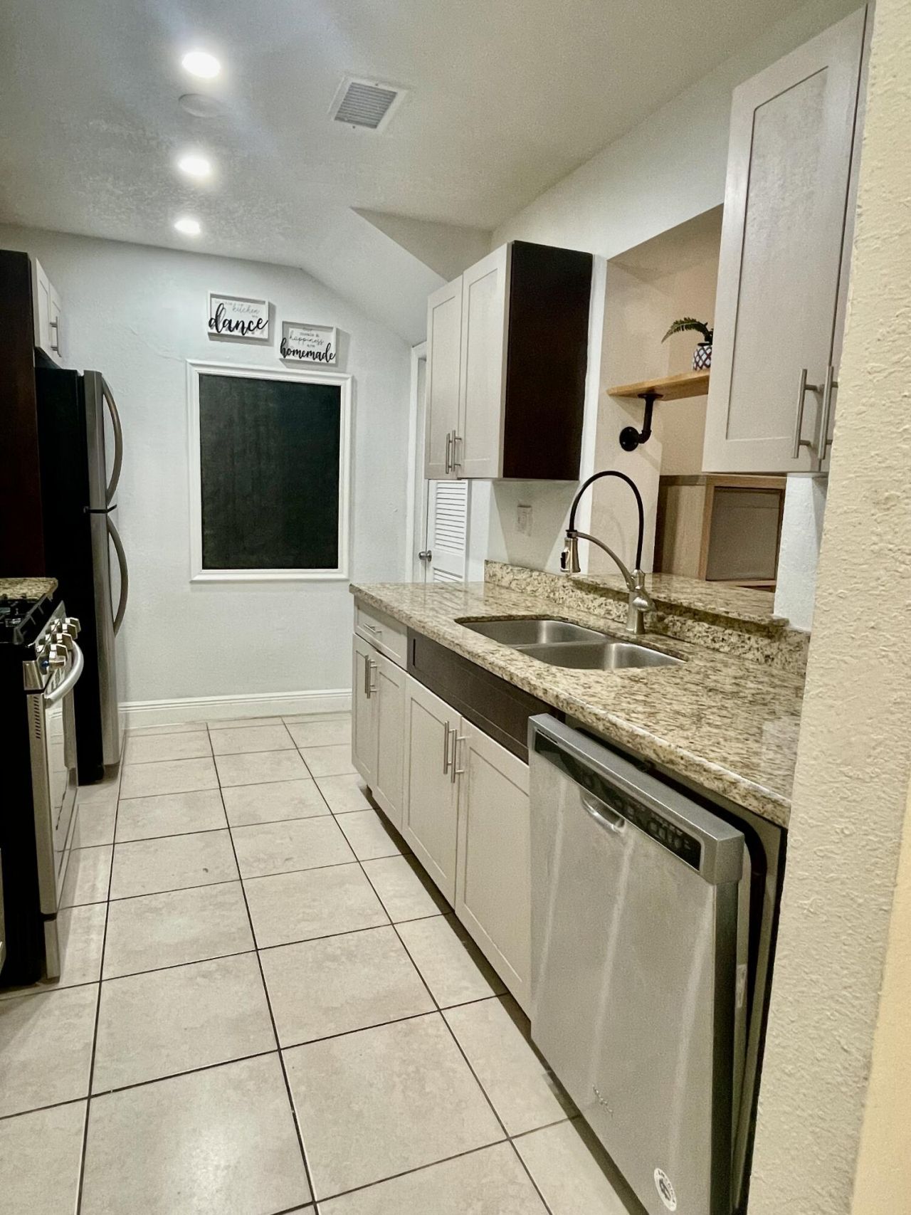 7661 Farragut Street, Hollywood, FL 33024 Photo