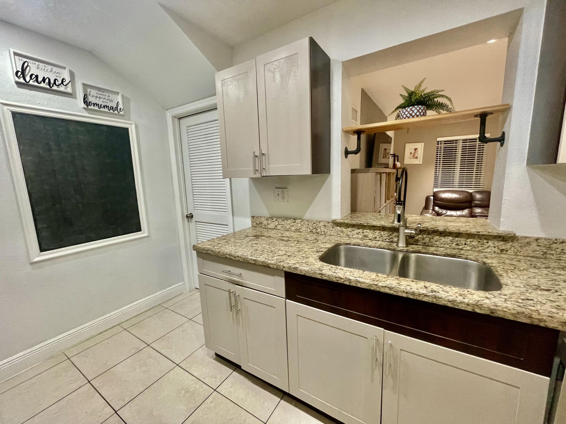 7661 Farragut Street, Hollywood, FL 33024 Photo