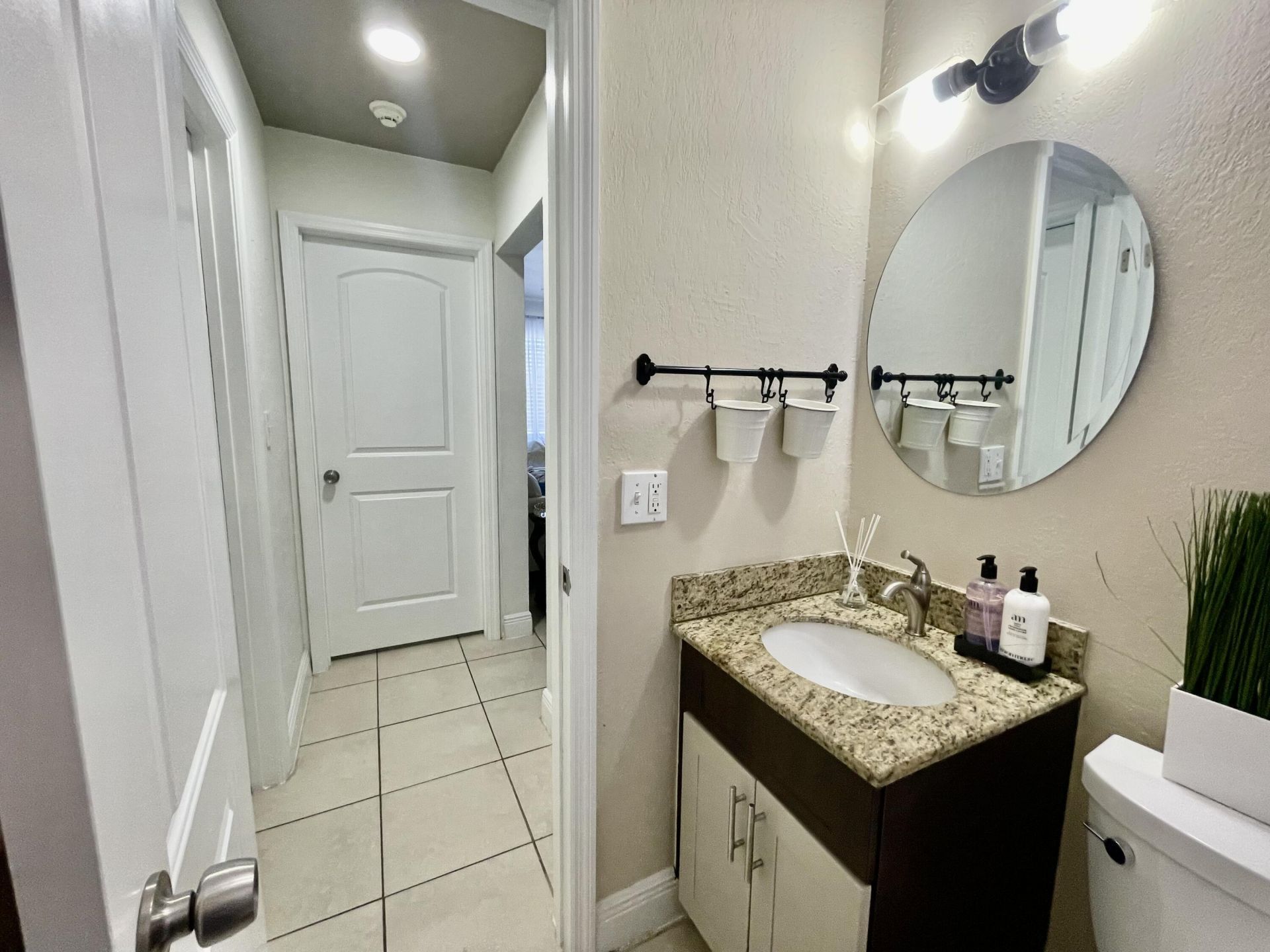 7661 Farragut Street, Hollywood, FL 33024 Photo