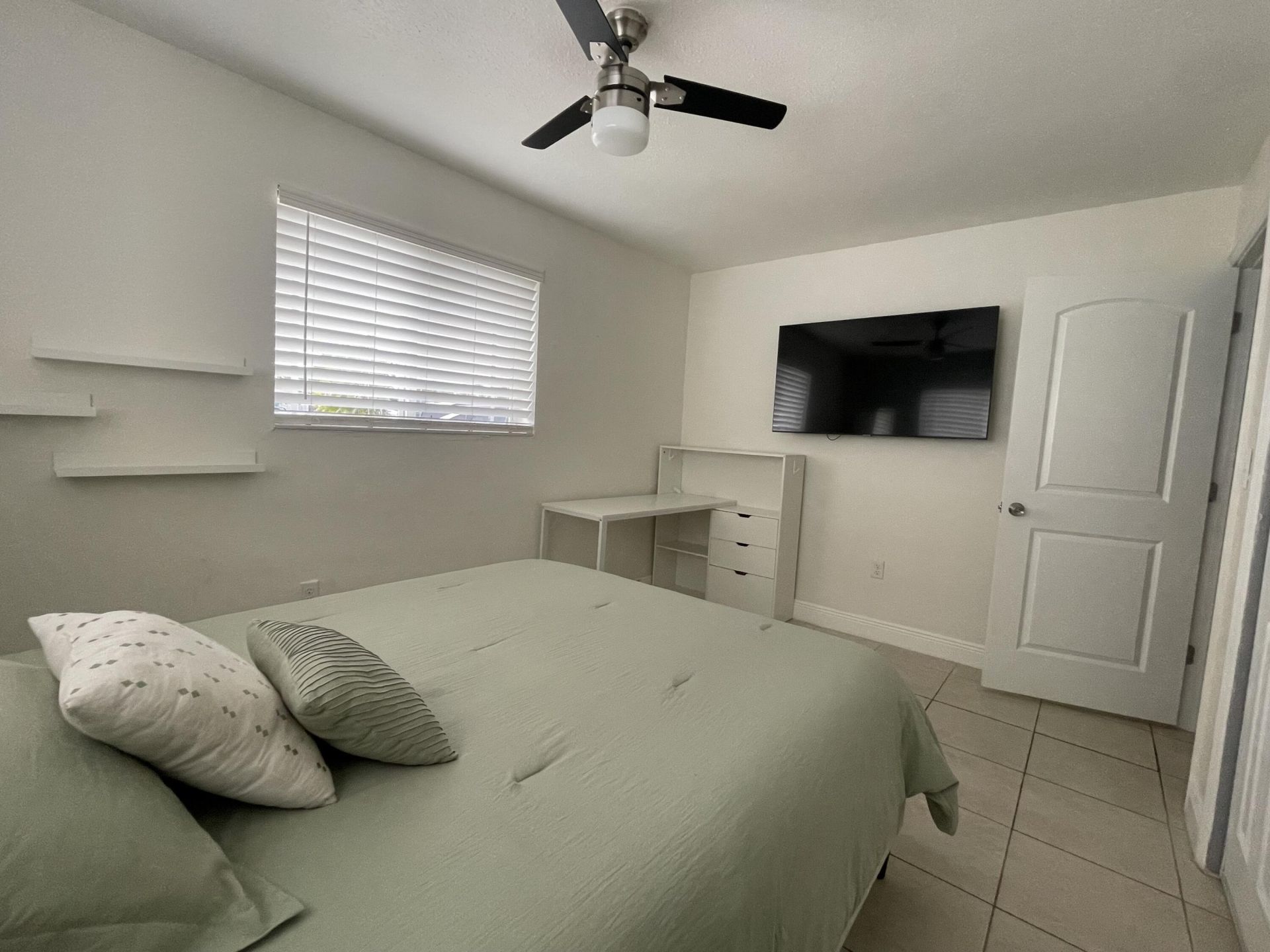 7661 Farragut Street, Hollywood, FL 33024 Photo