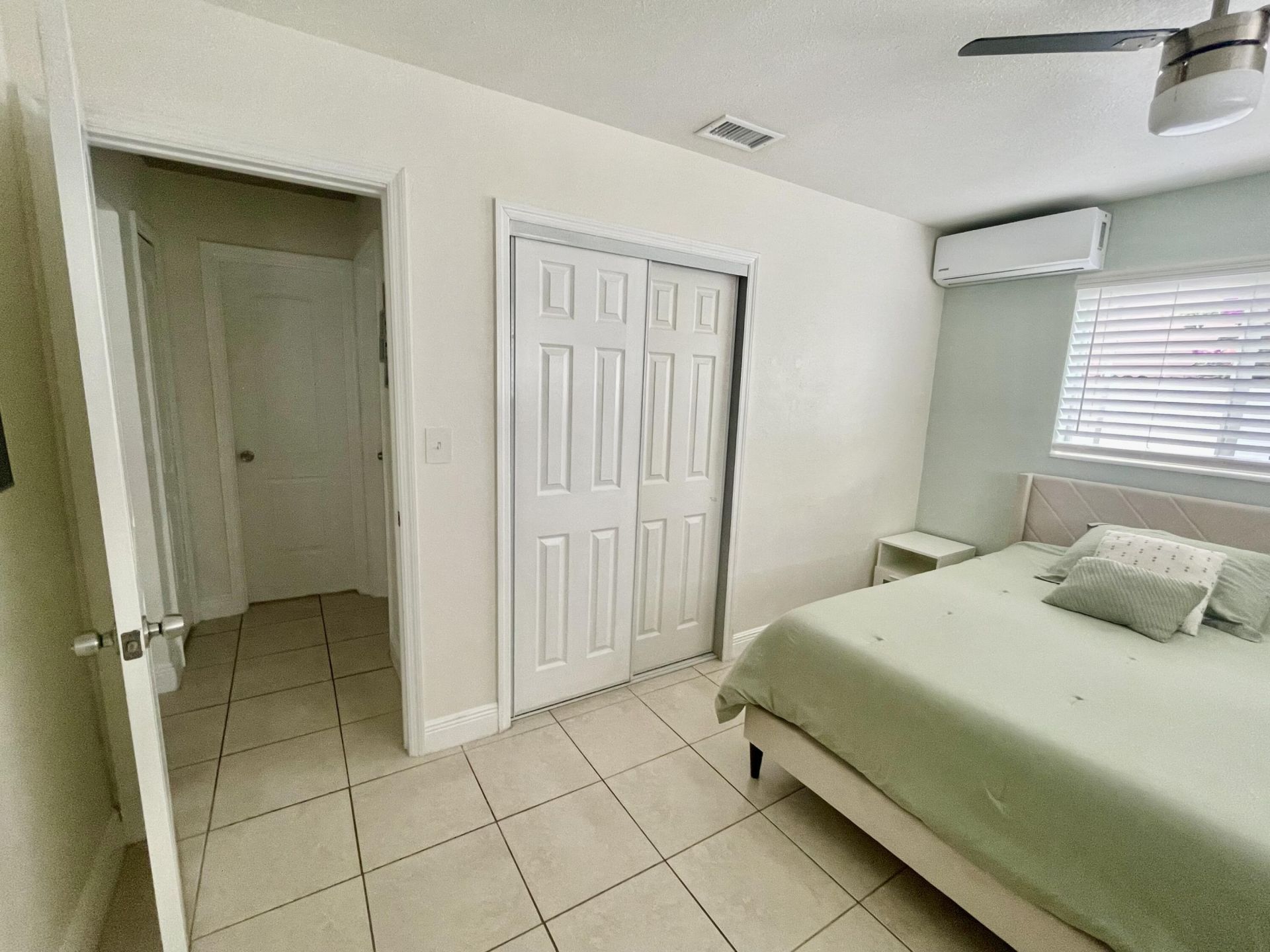 7661 Farragut Street, Hollywood, FL 33024 Photo