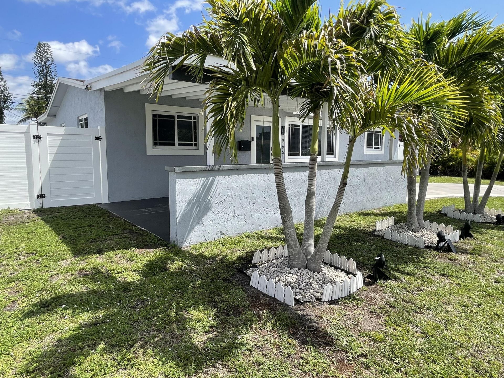 7661 Farragut Street, Hollywood, FL 33024 Photo