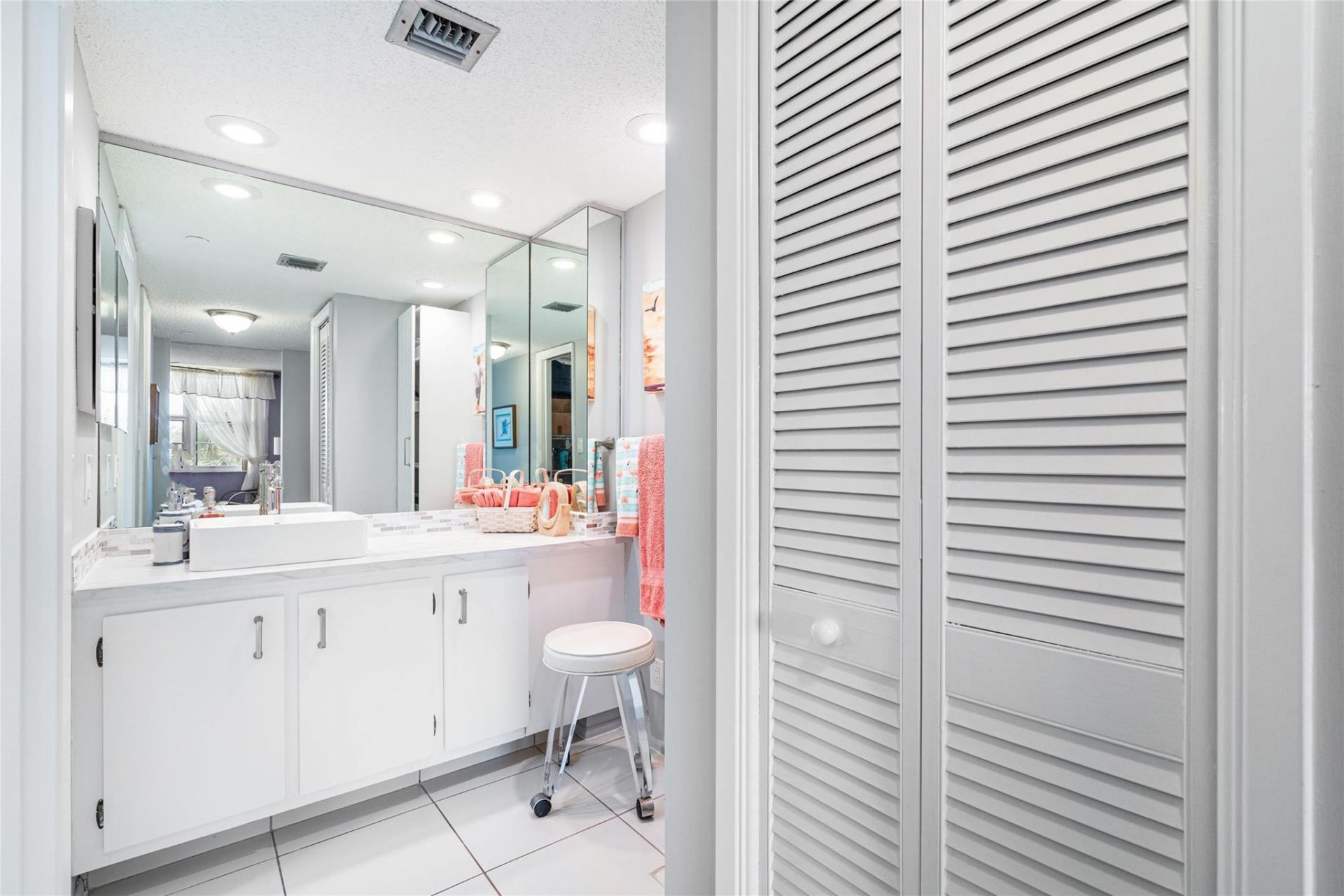 3507 Oaks Way, Unit 310, Pompano Beach, FL 33069 Photo
