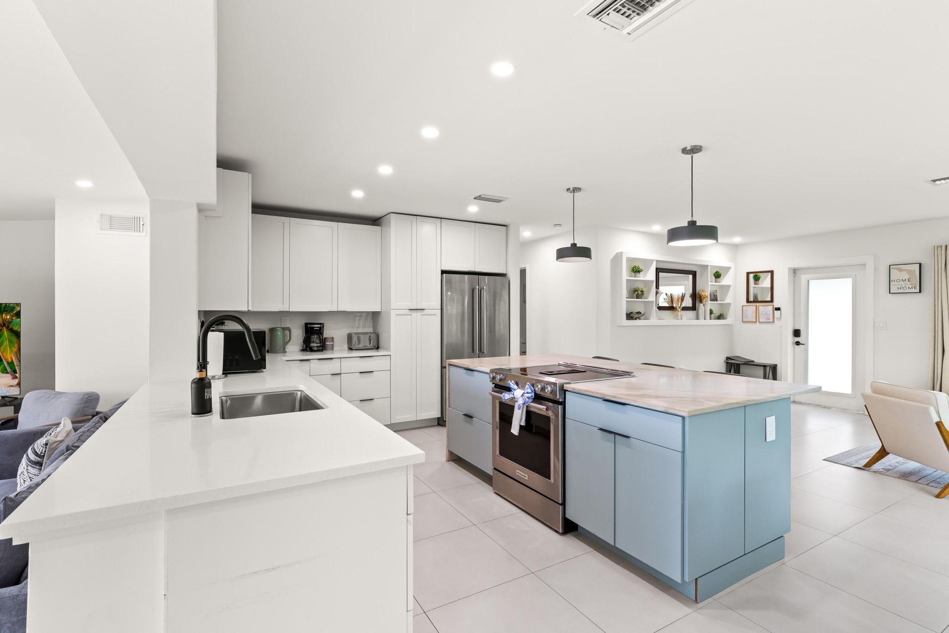 2417 NE 19th Avenue, Wilton Manors, FL 33305 Photo