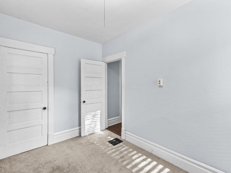888 Dennison Avenue, Unit 890, Columbus, OH 43215 Photo 22