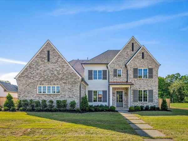 9115 CHEATHAM LN, Germantown, TN 38138