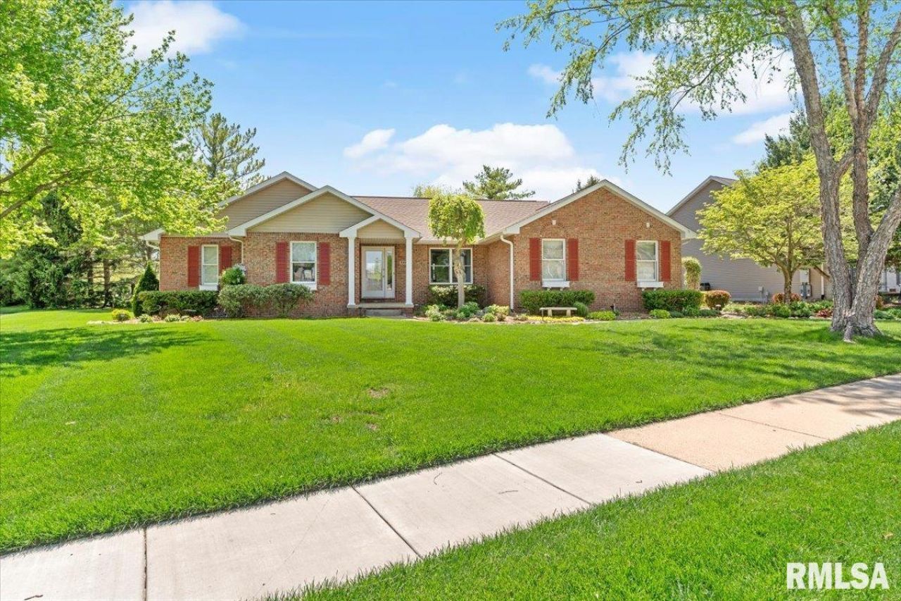 3500 Deer Run Drive, Springfield, IL 62711 Main Photo