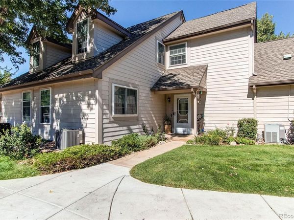 2152 S Victor Street , Unit B, Aurora, CO 80014