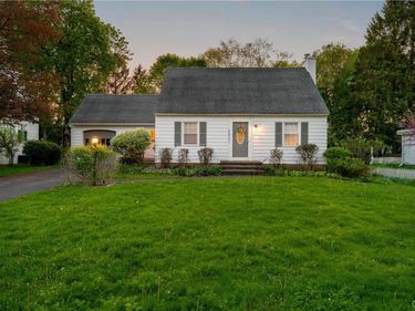 4 Proctor Avenue , Clinton, NY 13323