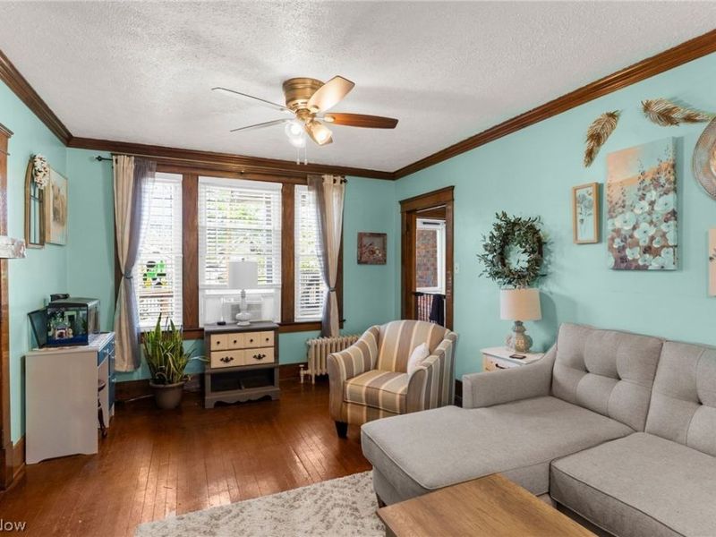 431 Roselawn Avenue NE, Warren, OH 44483 Photo 4