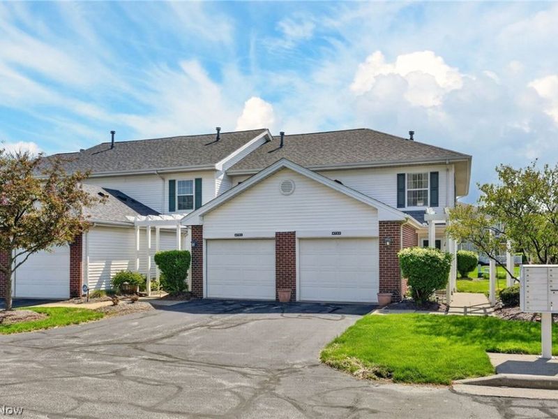 6721 Woodruff Court, Cleveland, OH 44130 Photo 10