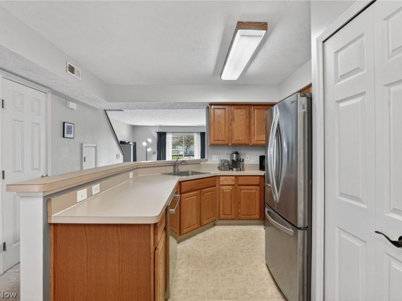 6721 Woodruff Court, Cleveland, OH 44130 Photo 14